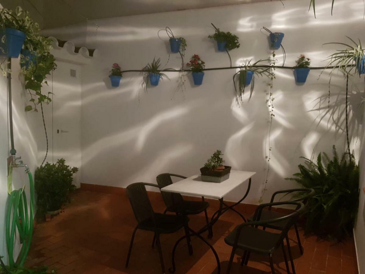 Апартаменты El Patio De La Aljama Кордова Экстерьер фото
